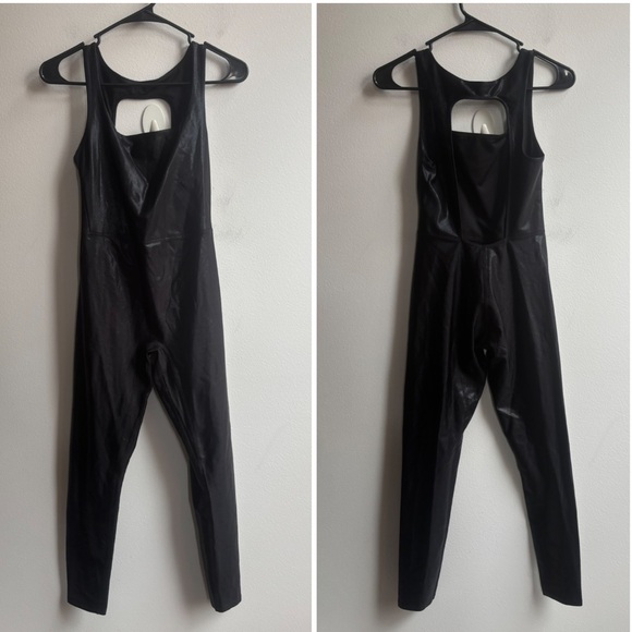 Heroine Sport | Glow Jumpsuit - Picture 2 of 3